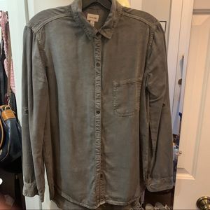 Perfect grey work shirt.